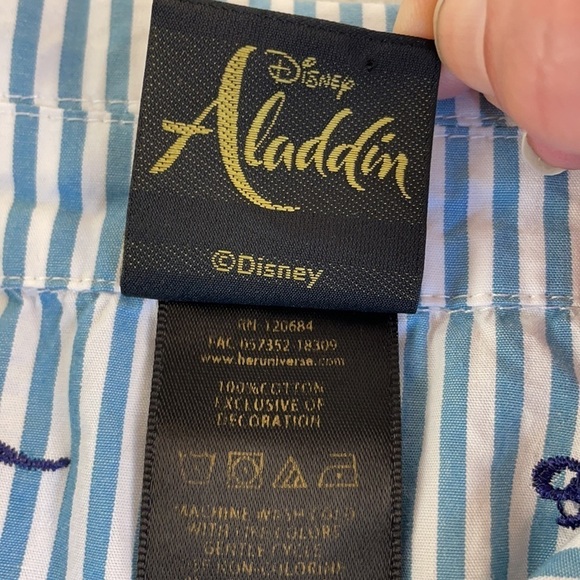 DISNEY Embroidered Aladdin genie lamp Button Up front tie top crop - Picture 9 of 13